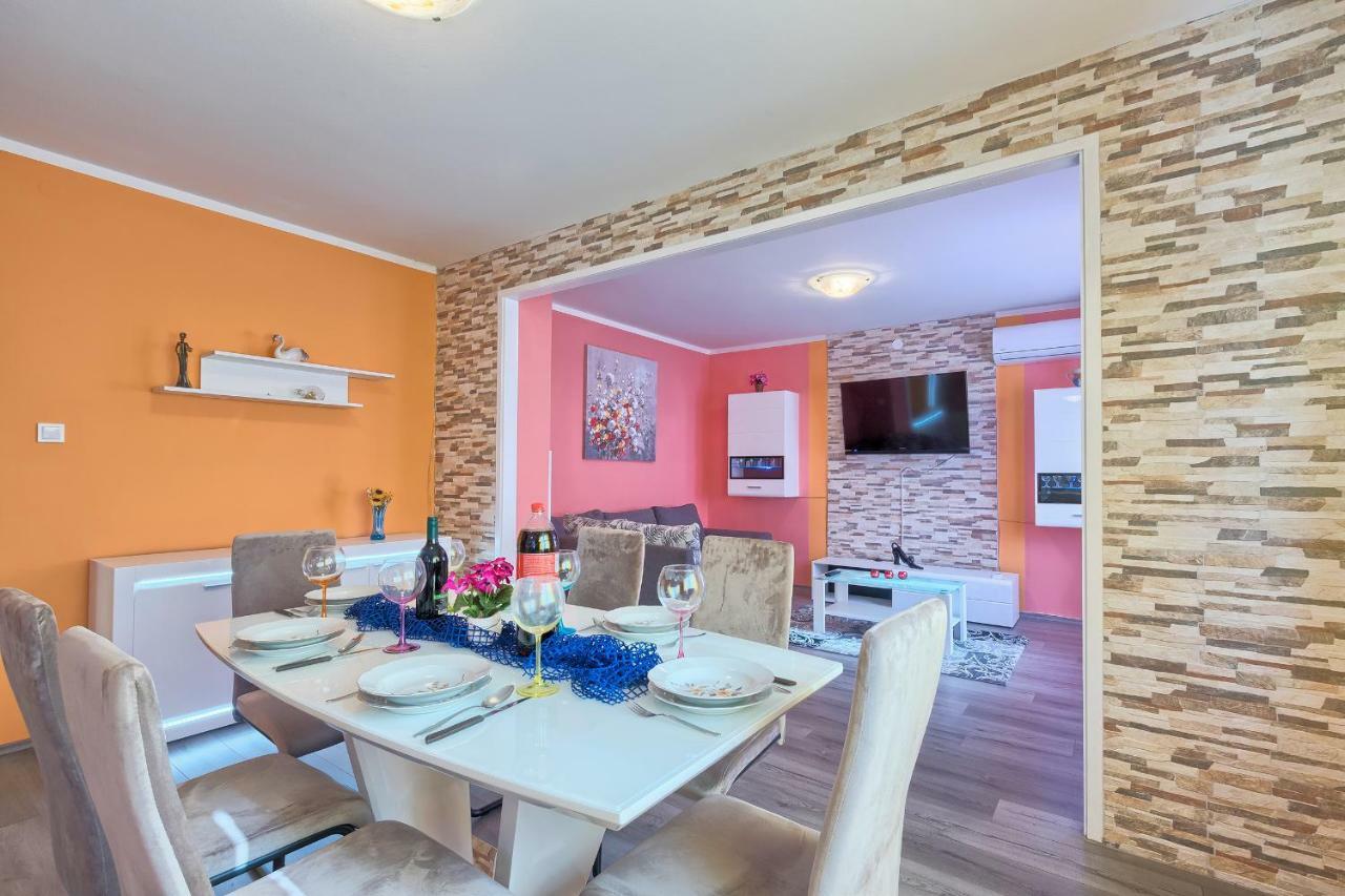 Apartman Modry Pula Ngoại thất bức ảnh